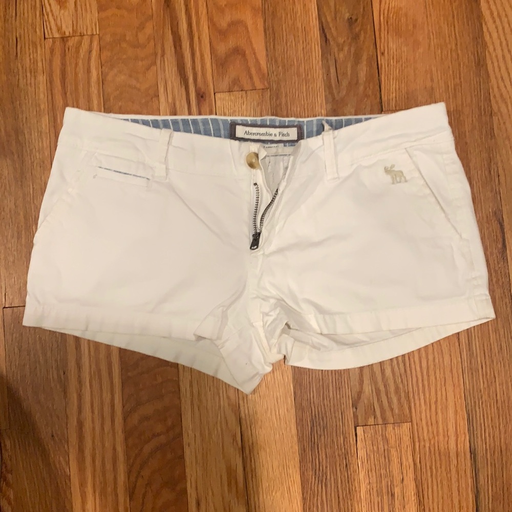 Abercrombie & Fitch White Chino Short